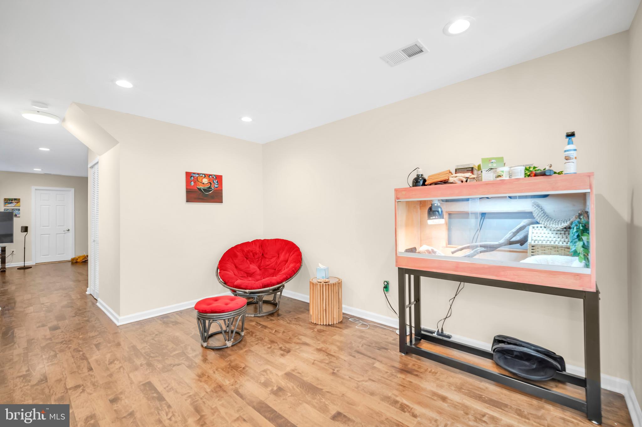 1208 Konrad Pl