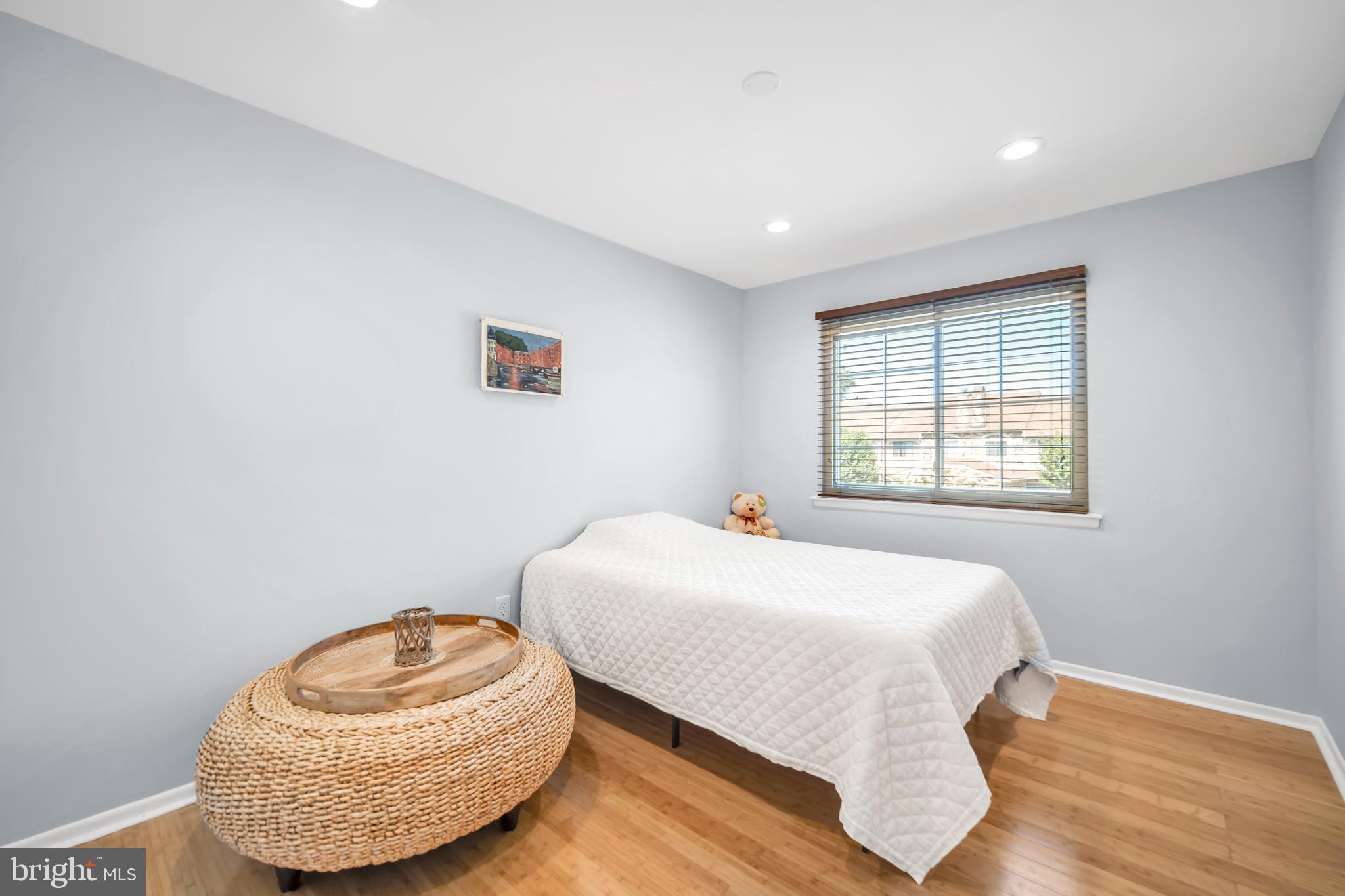 1208 Konrad Pl