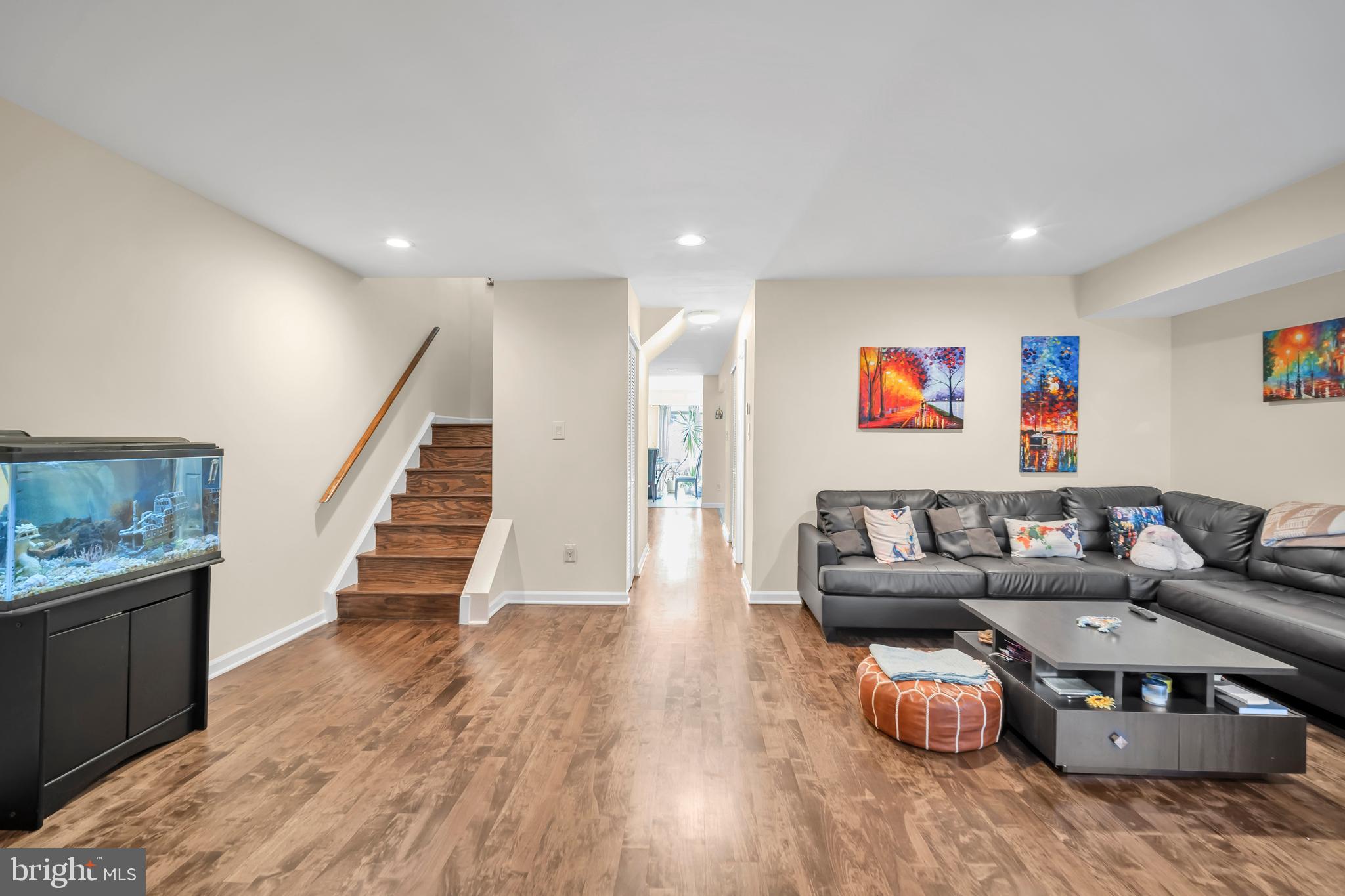 1208 Konrad Pl