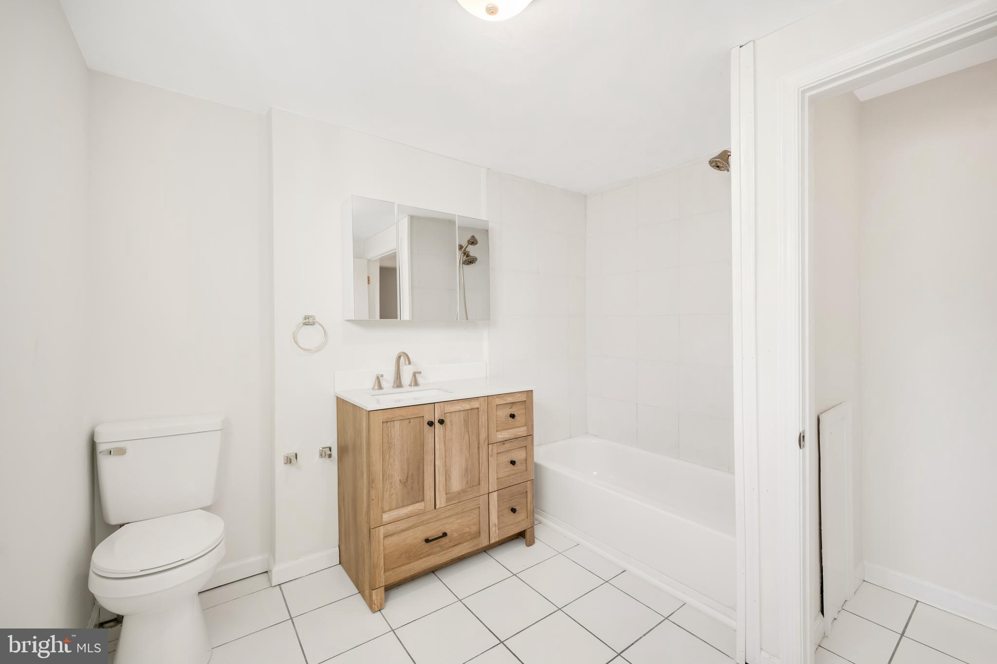 2545 Sepviva St