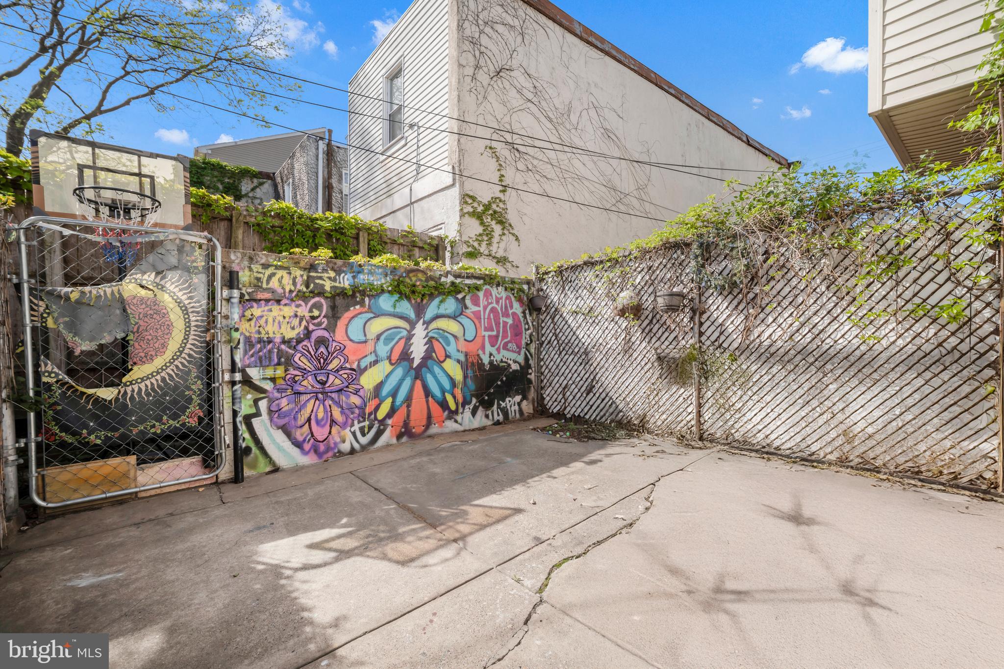 2545 Sepviva St