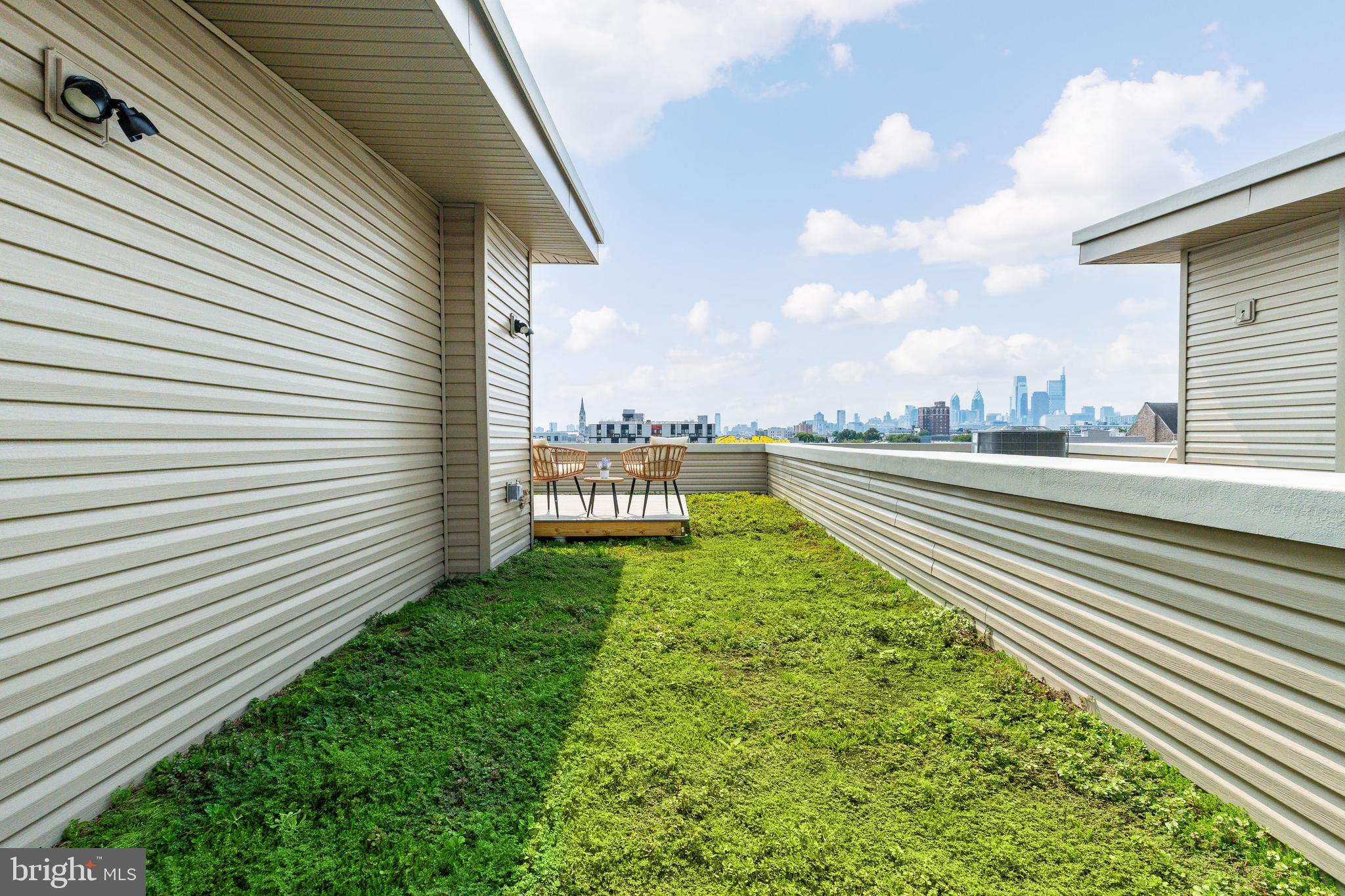 518 Cecil B. Moore Ave