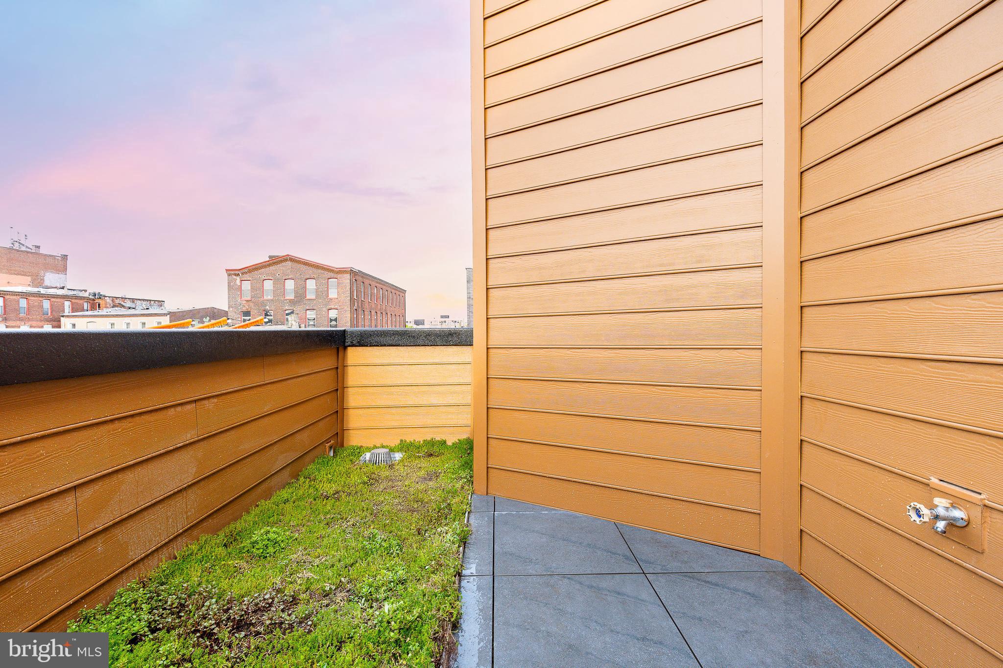 512 Cecil B. Moore Ave