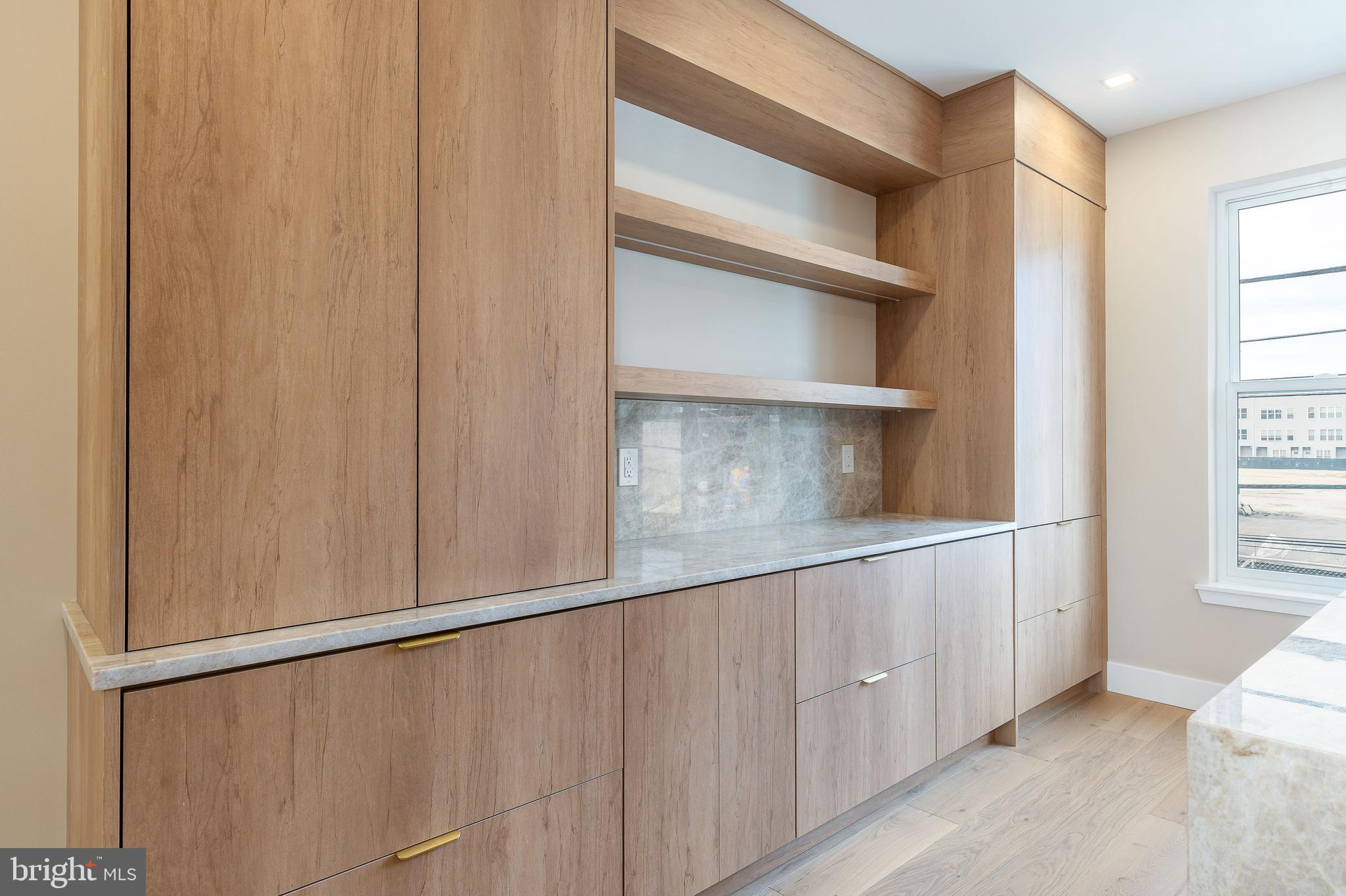 512 Cecil B. Moore Ave