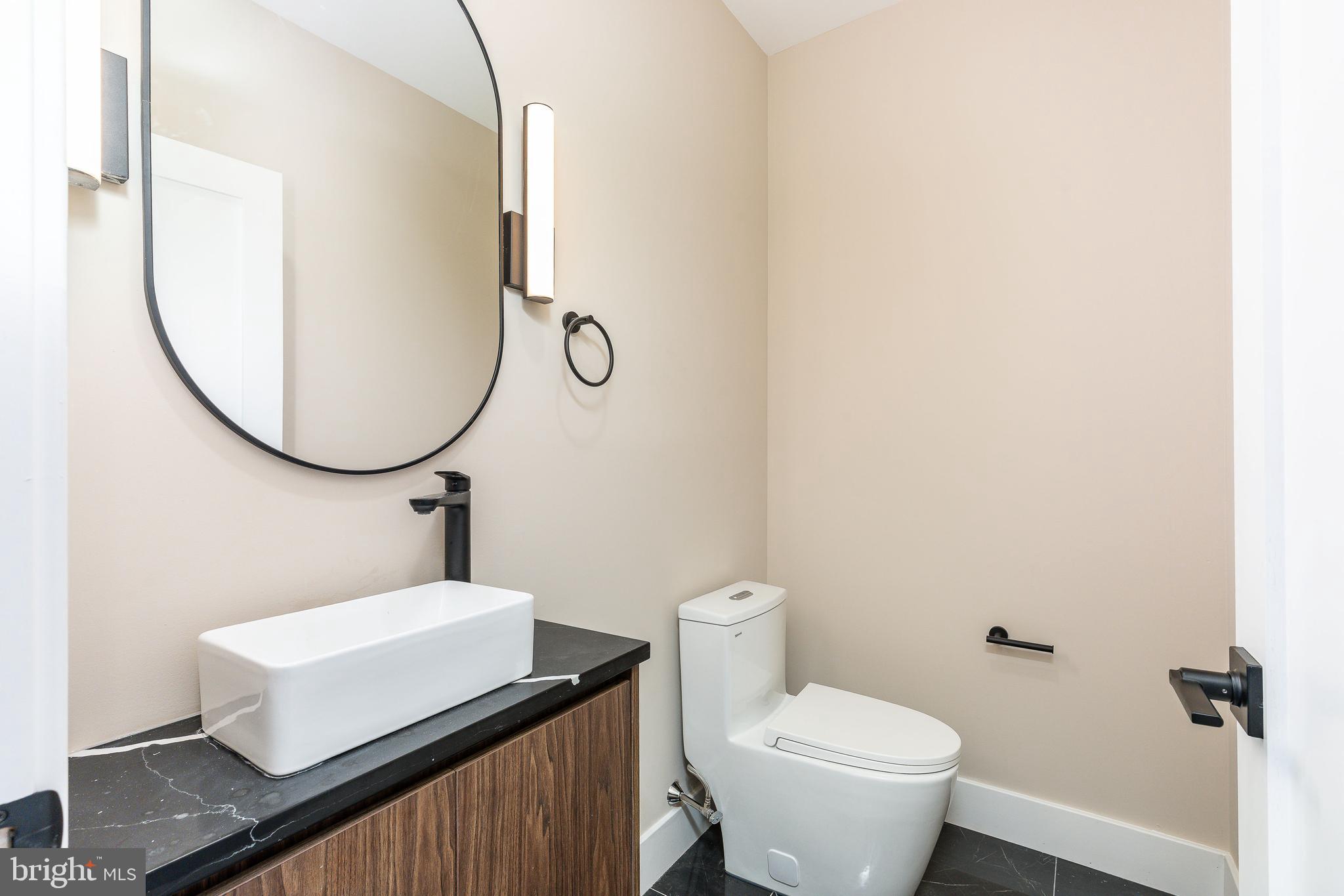 526 Cecil B. Moore Ave