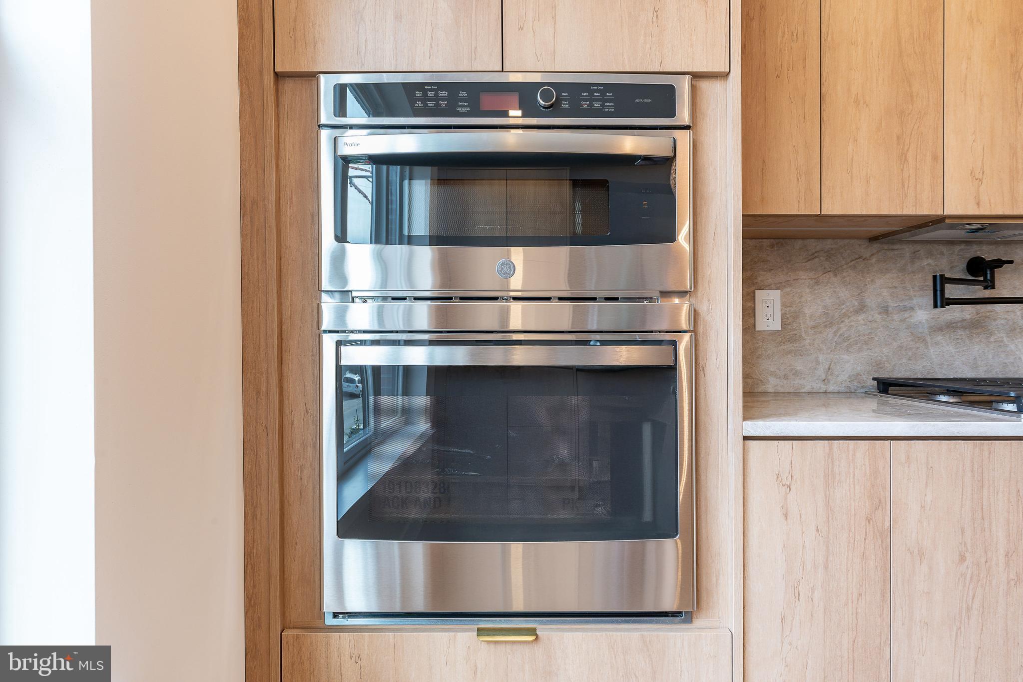 526 Cecil B. Moore Ave