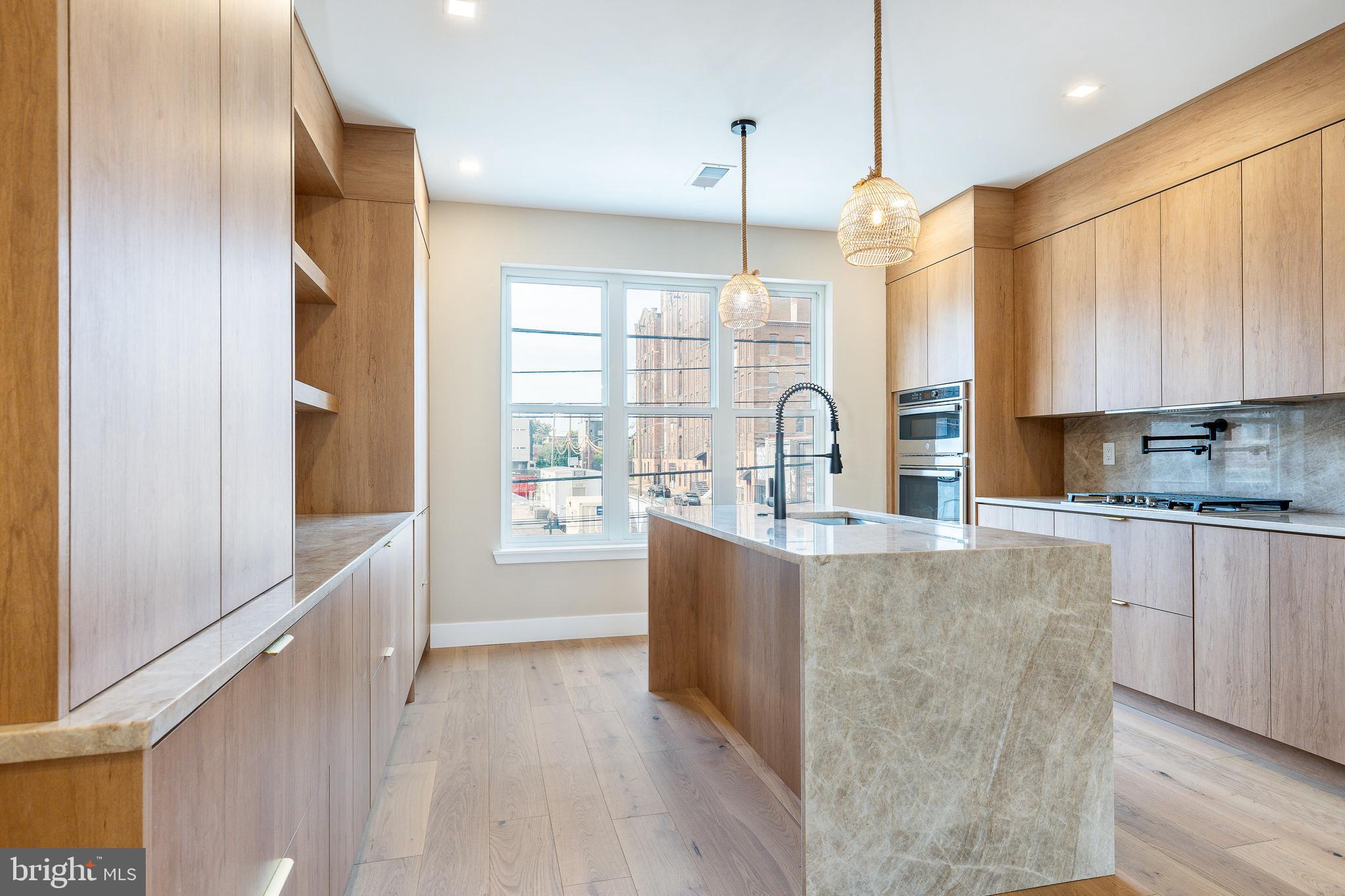 526 Cecil B. Moore Ave