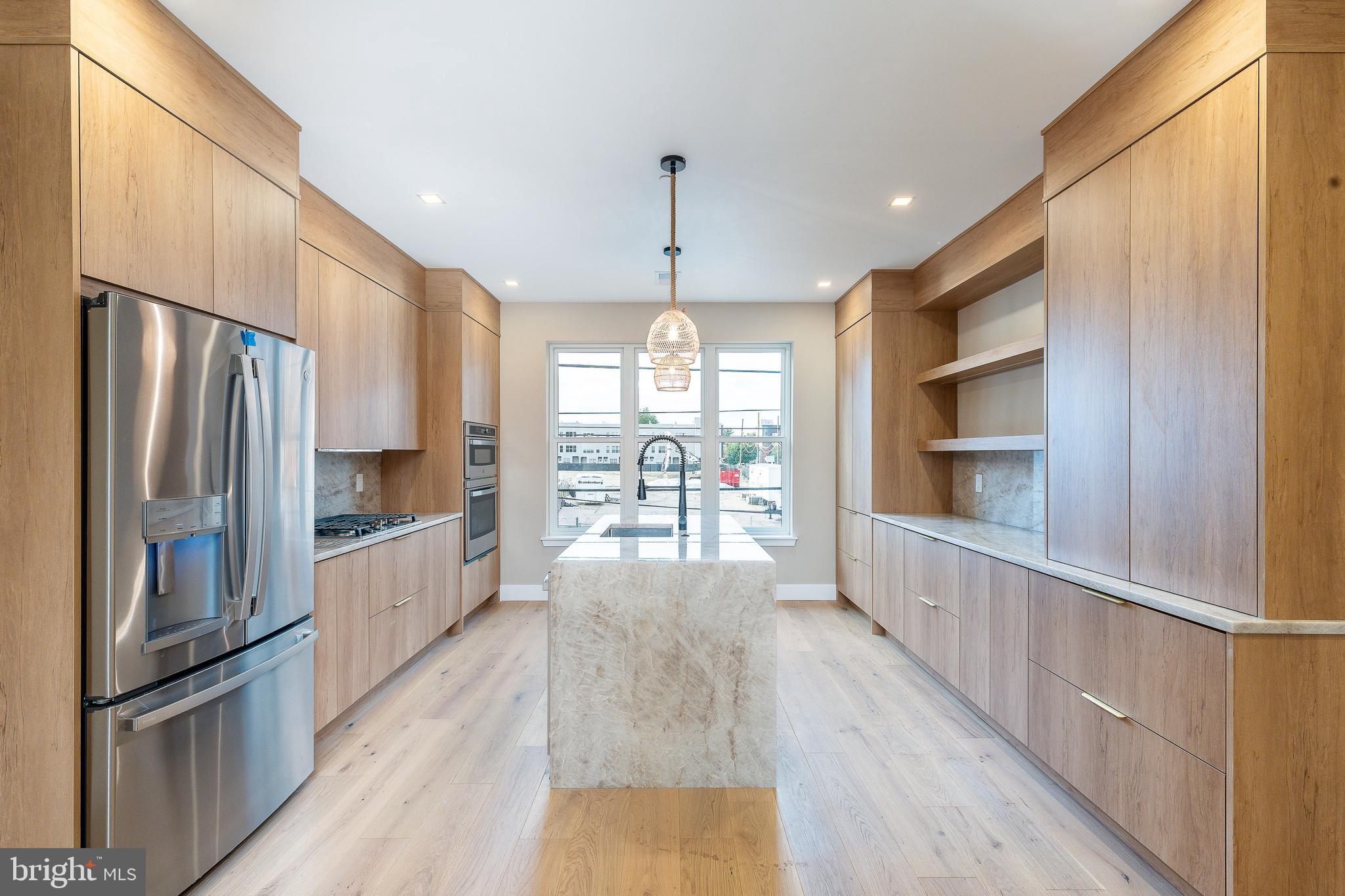 526 Cecil B. Moore Ave