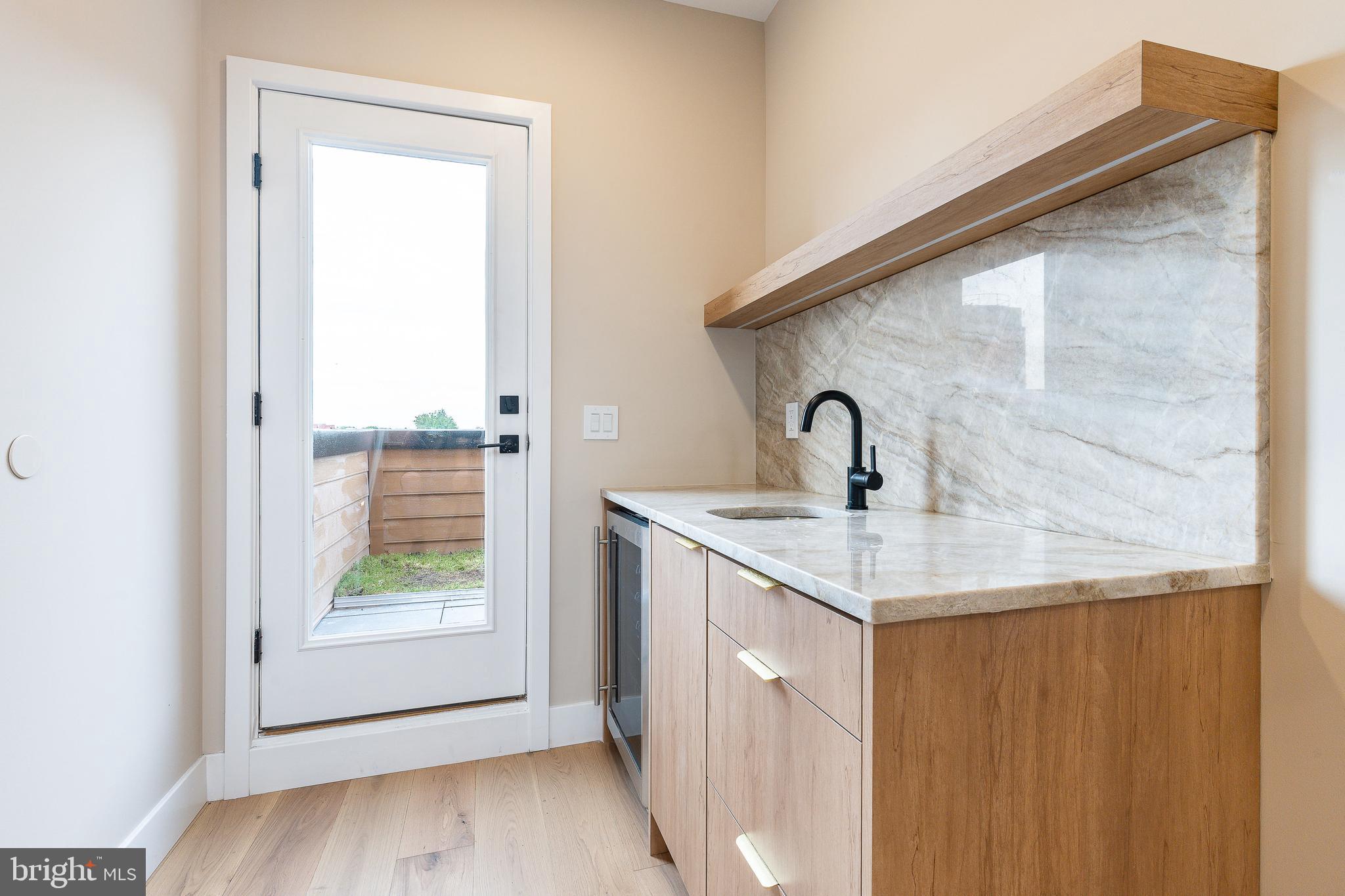 526 Cecil B. Moore Ave