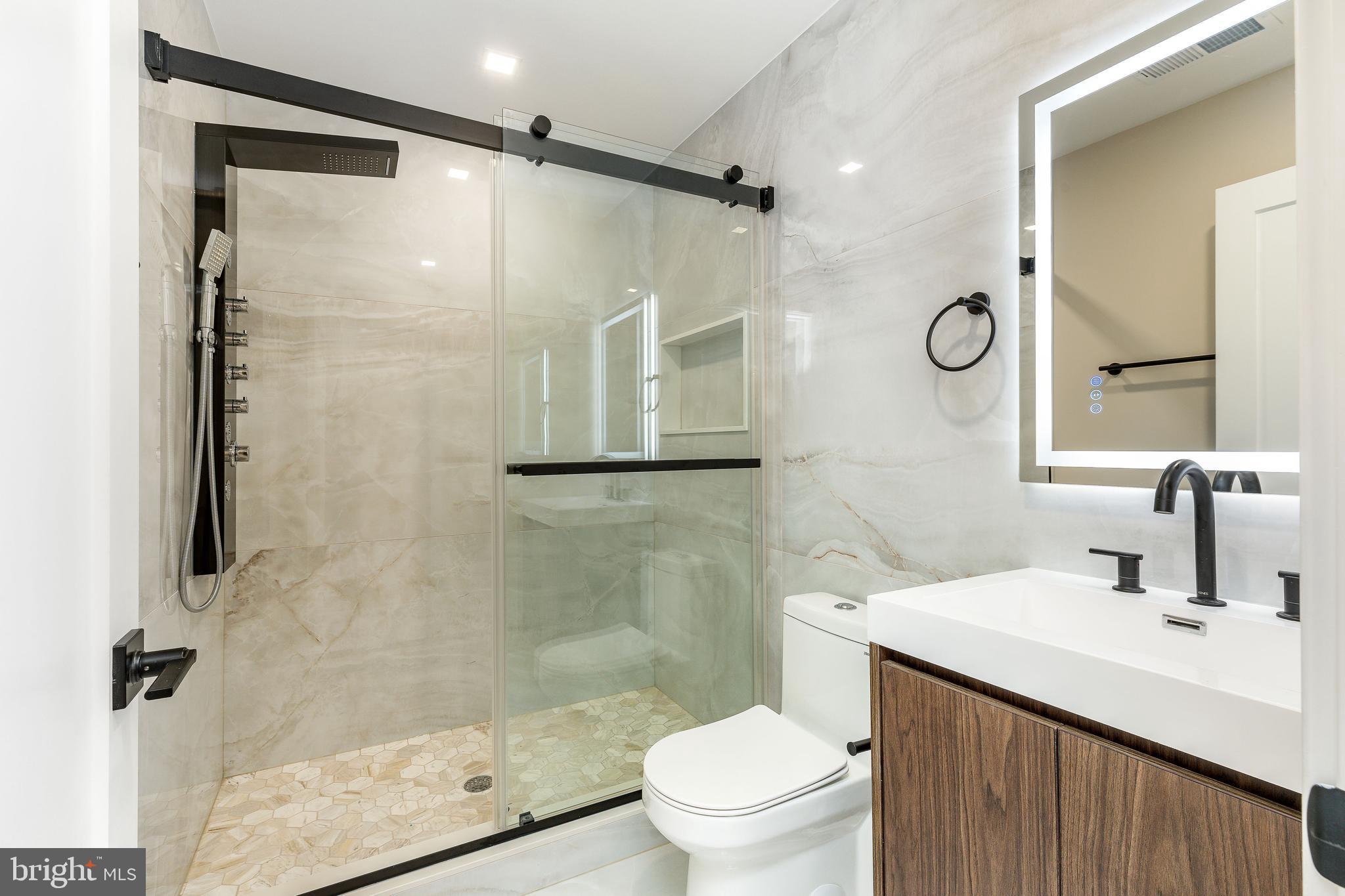 520 Cecil B. Moore Ave