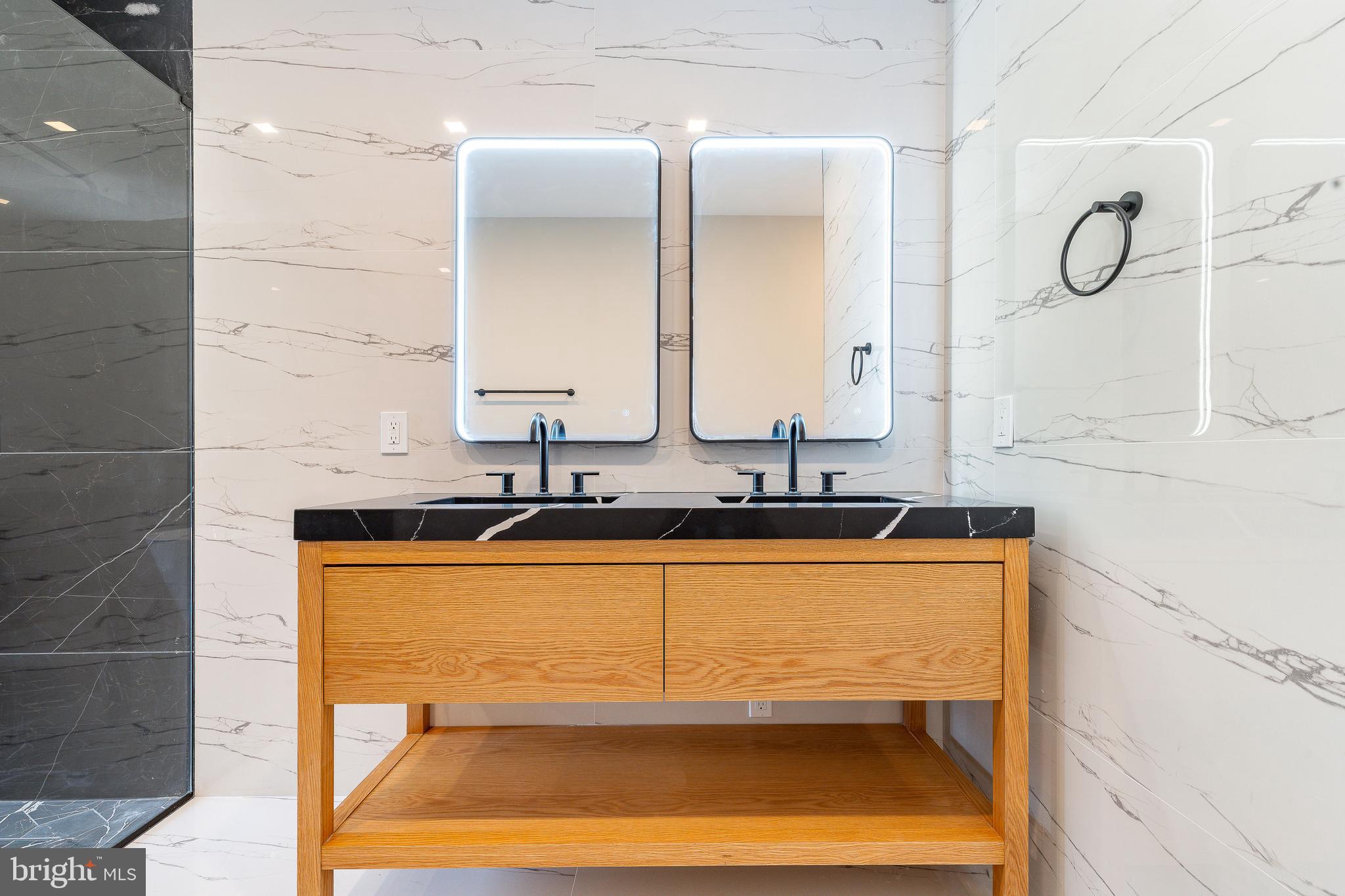 520 Cecil B. Moore Ave