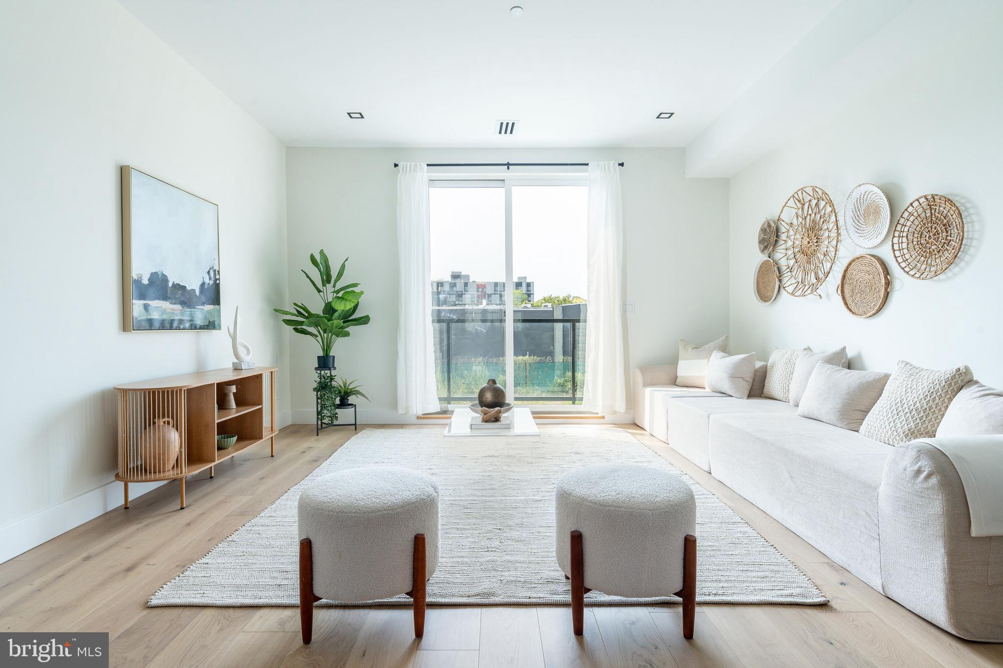 522 CECIL B. MOORE AVENUE