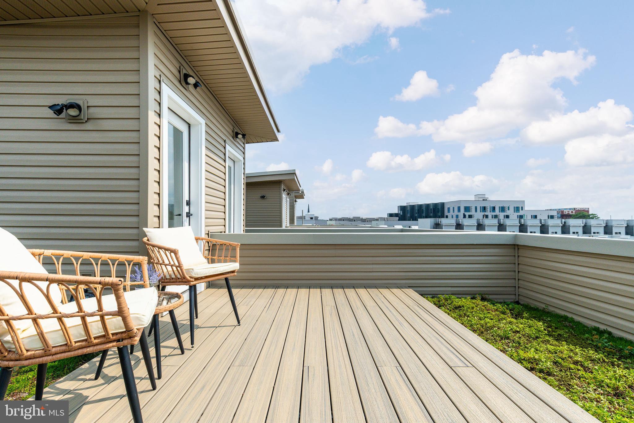 522 CECIL B. MOORE AVENUE