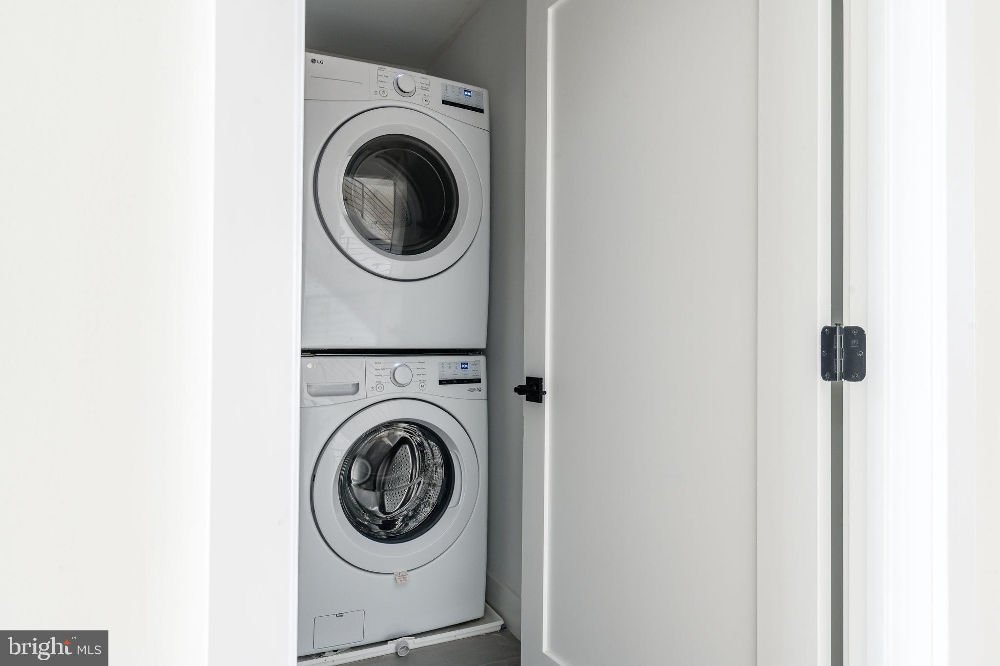 522 CECIL B. MOORE AVENUE