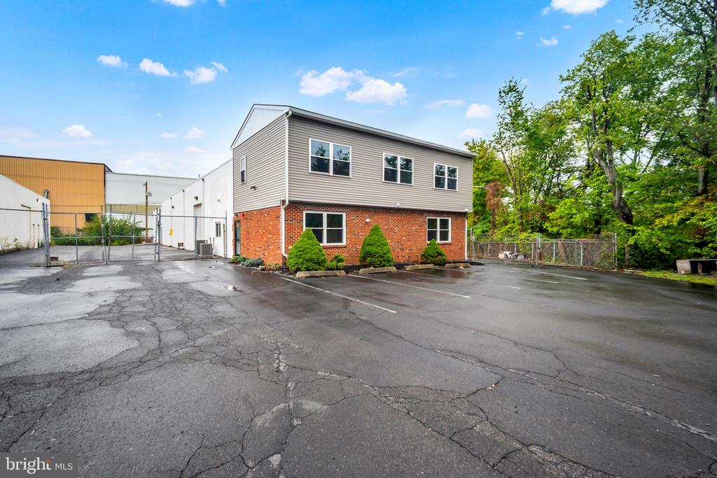 2168 BENNETT ROAD