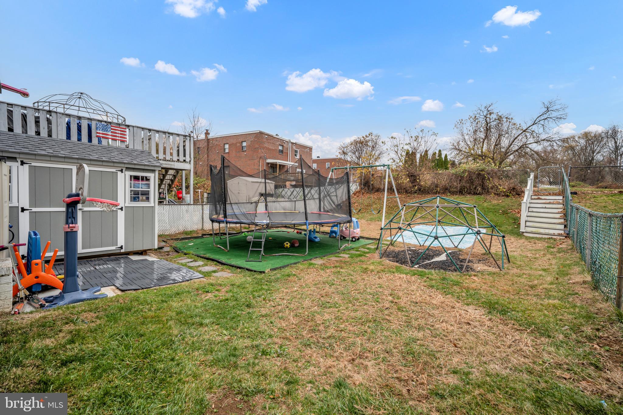 370 SELMA STREET