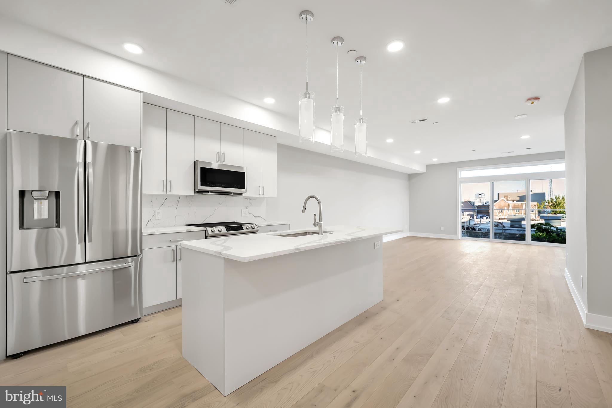 700 MOYER STREET 00 105