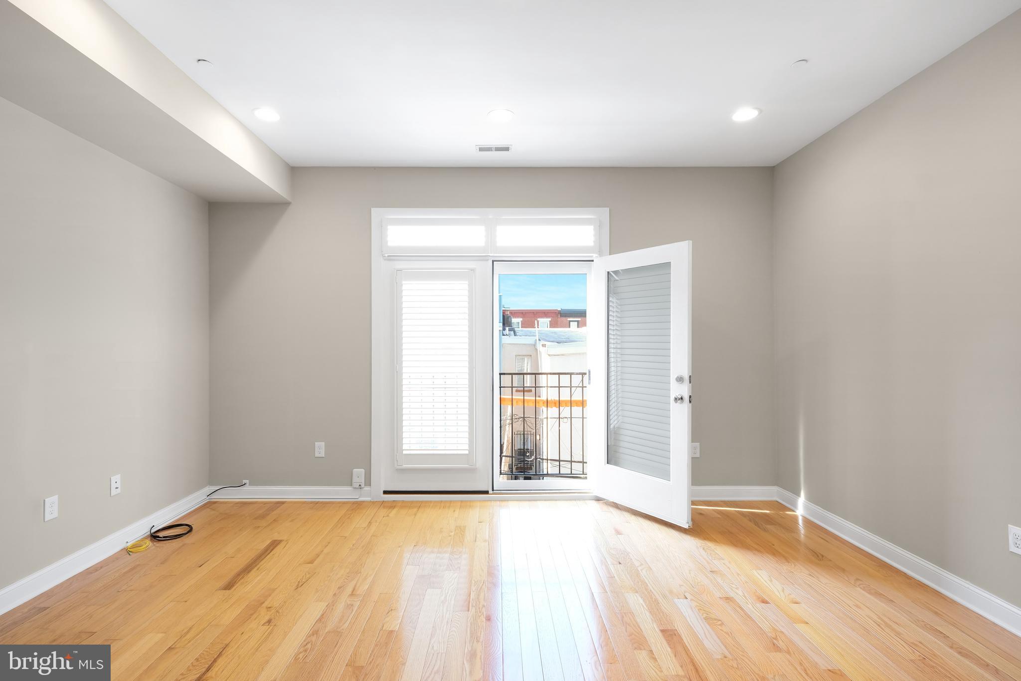 1910 CHRISTIAN STREET D