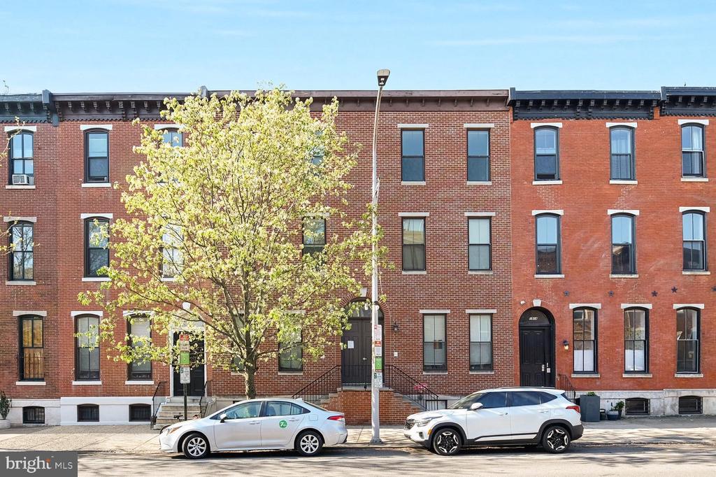 1910 CHRISTIAN STREET D