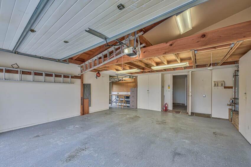 8023 River Place