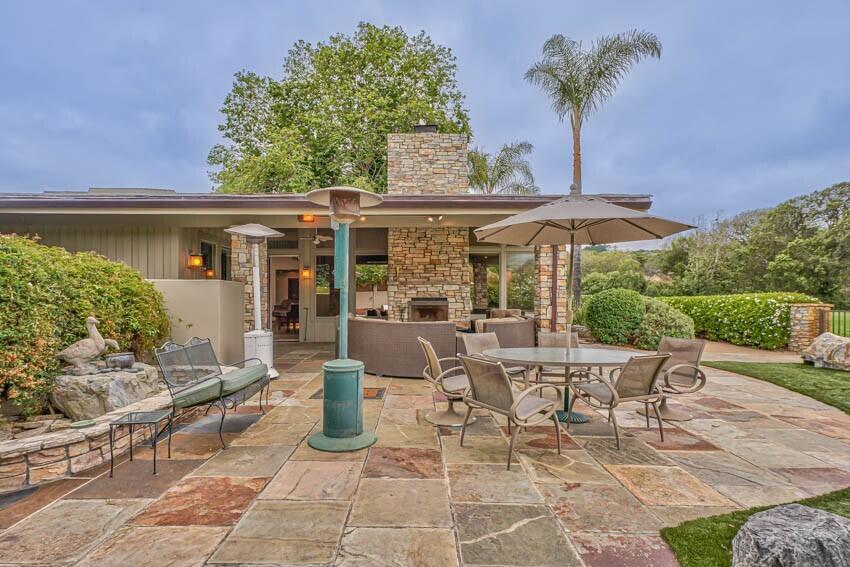 8023 River Place