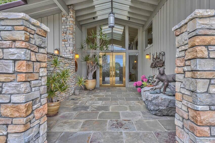 8023 River Place