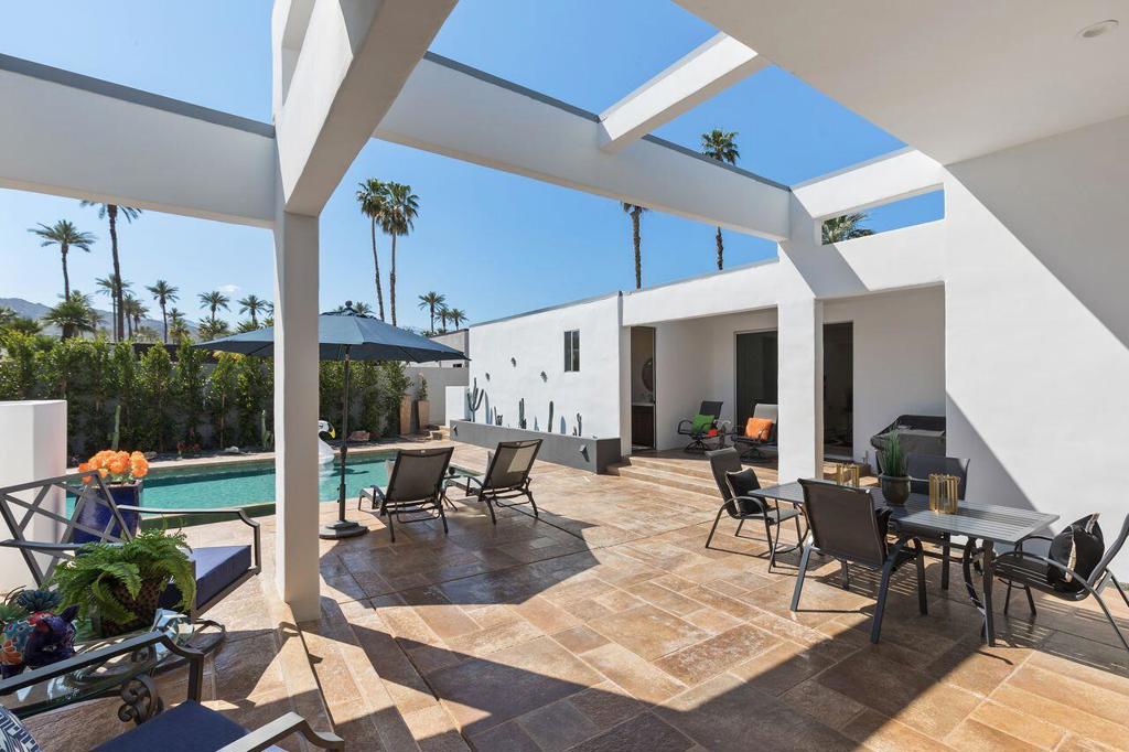 75301 Montecito Drive