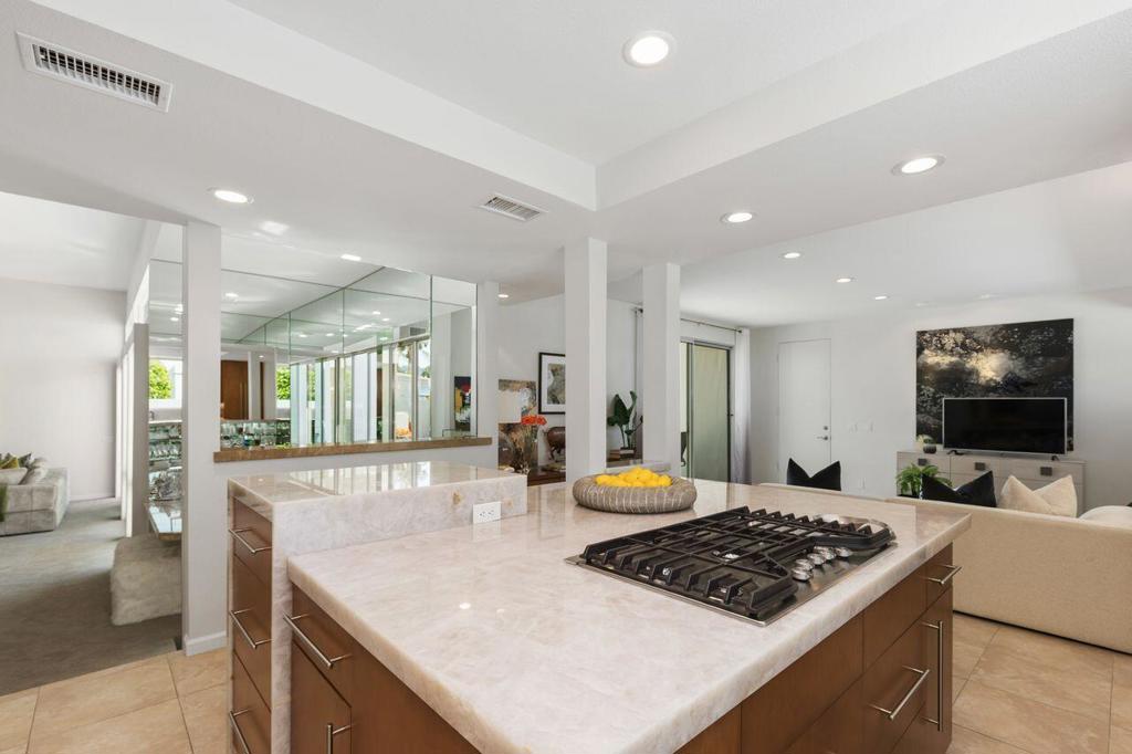 75301 Montecito Drive
