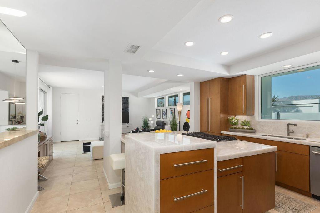 75301 Montecito Drive