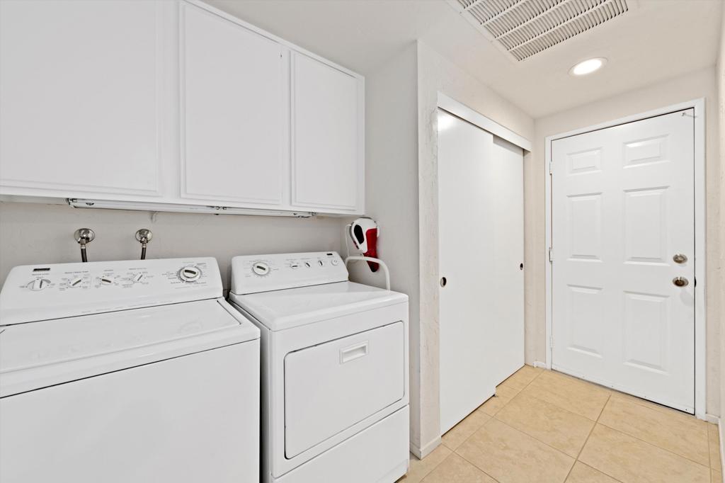 63 Camino Arroyo Place