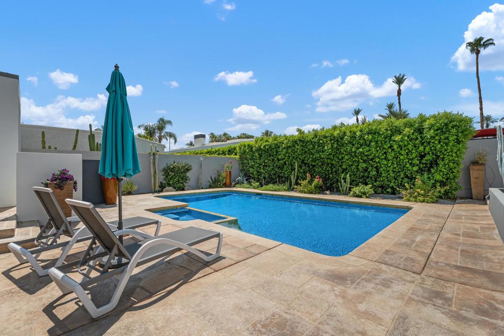 75301 Montecito Drive