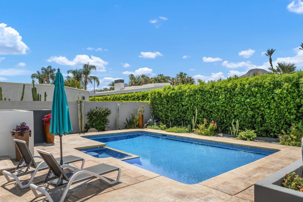 75301 Montecito Drive