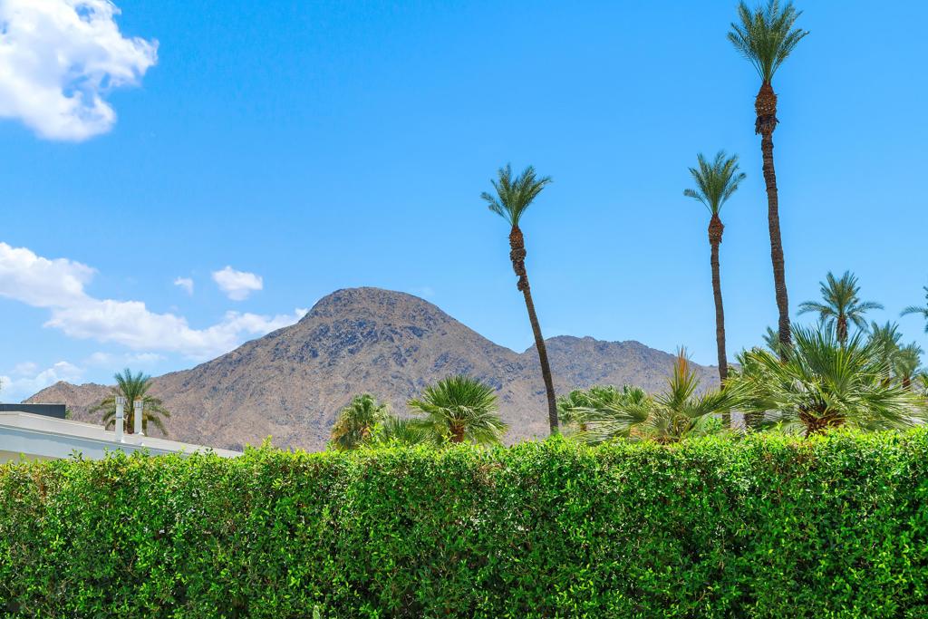 75301 Montecito Drive