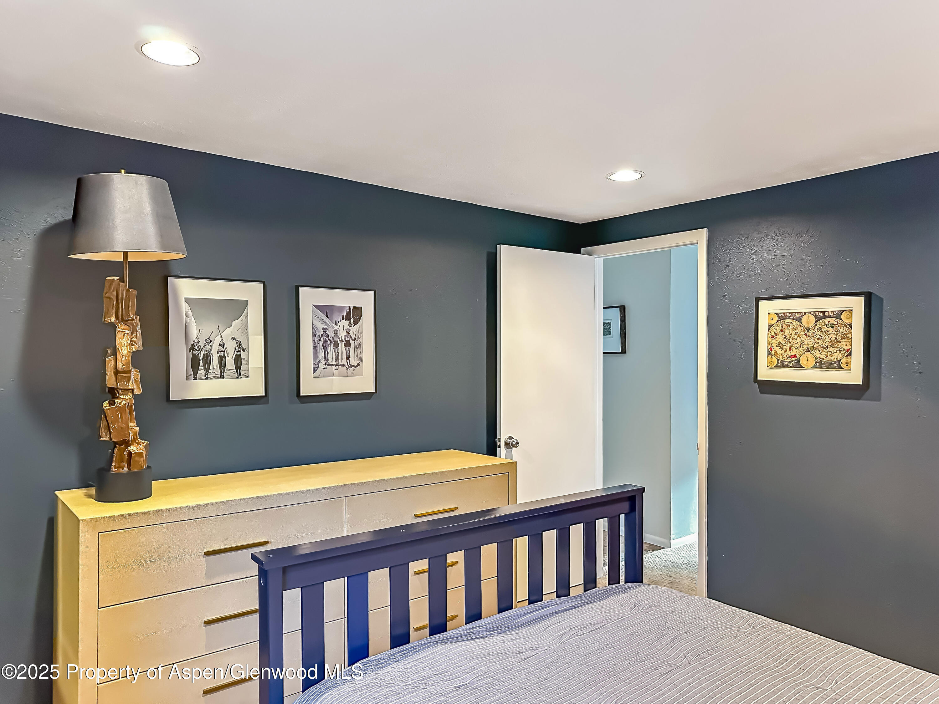 1050 Waters Avenue 9