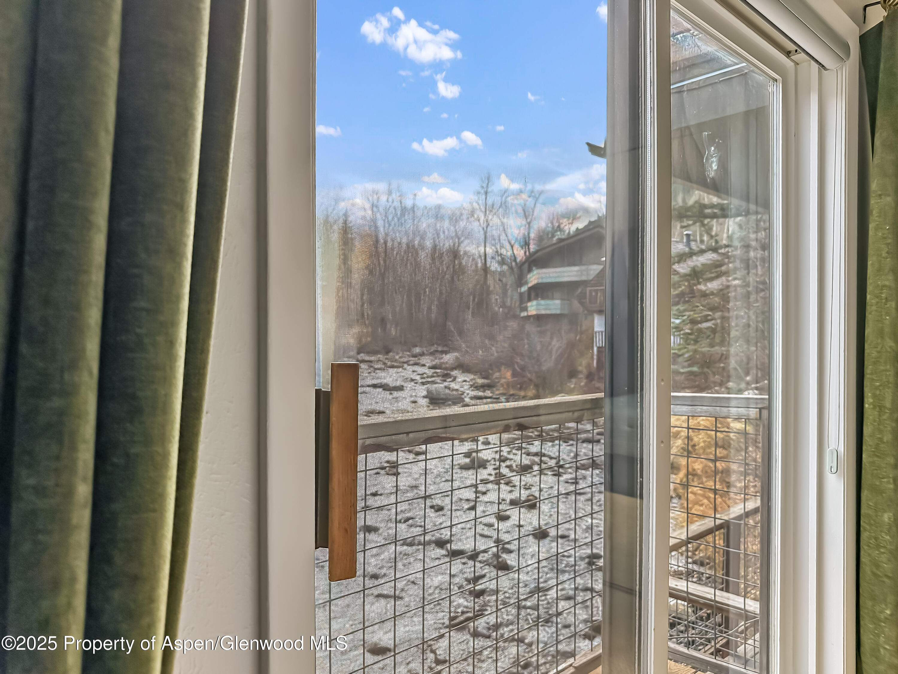 1050 Waters Avenue 9