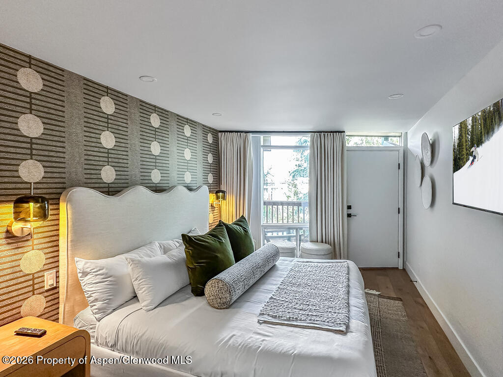 803 E Durant Avenue 8