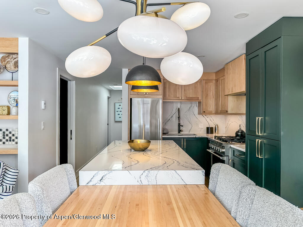 803 E Durant Avenue 8