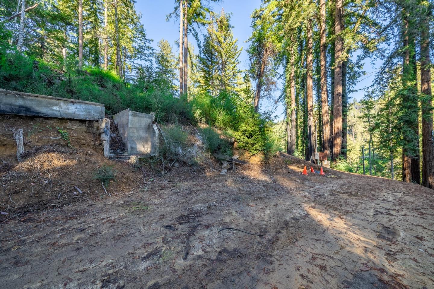 350 Madrone Drive