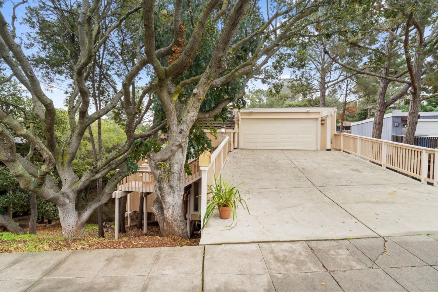 1301 North Road