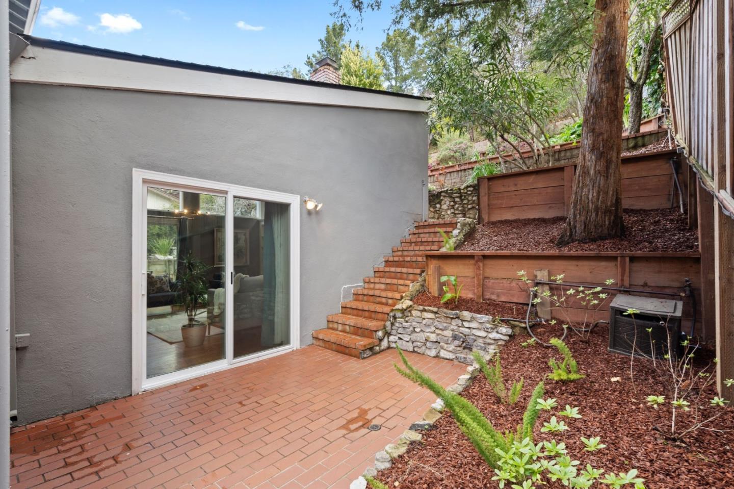 38 Roslyn Avenue