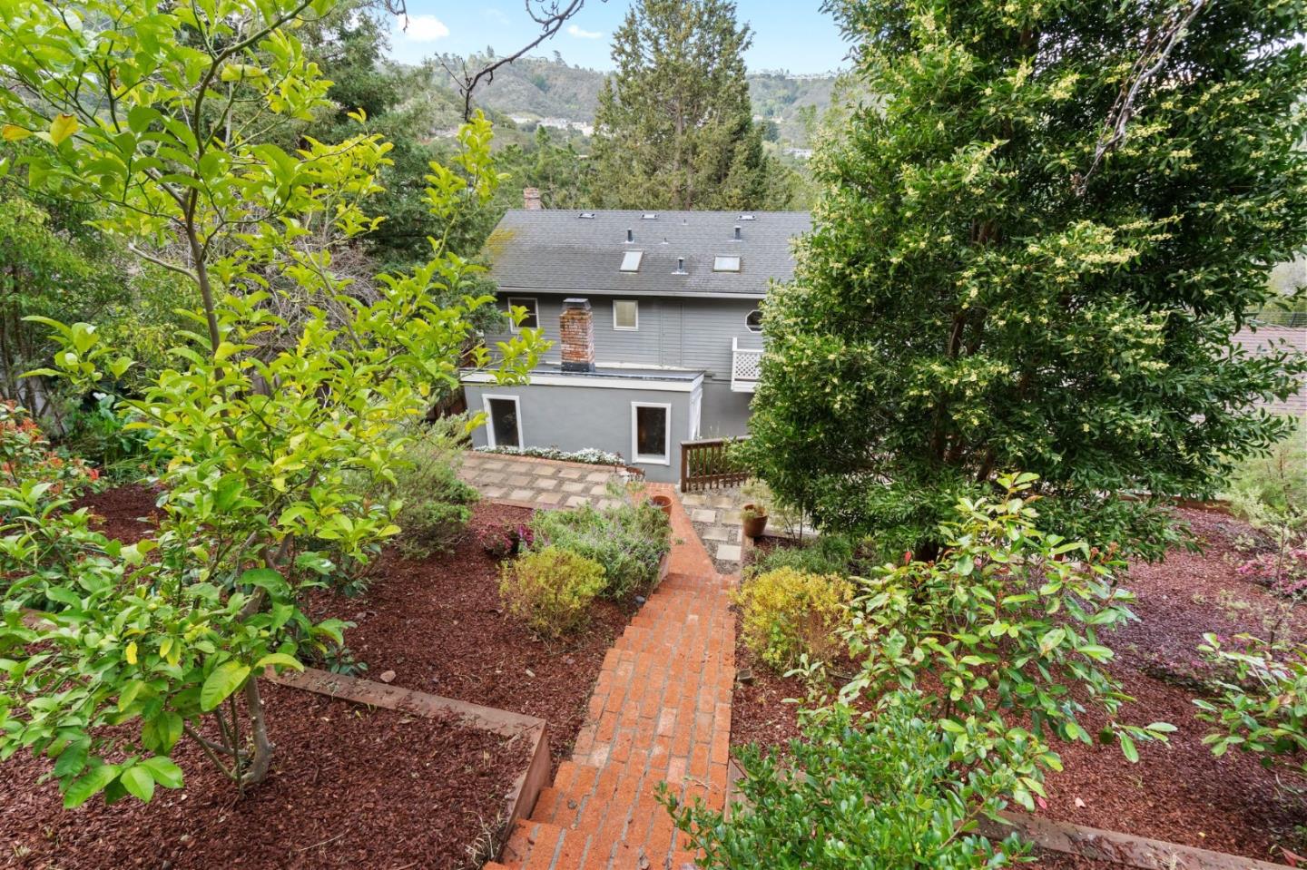 38 Roslyn Avenue