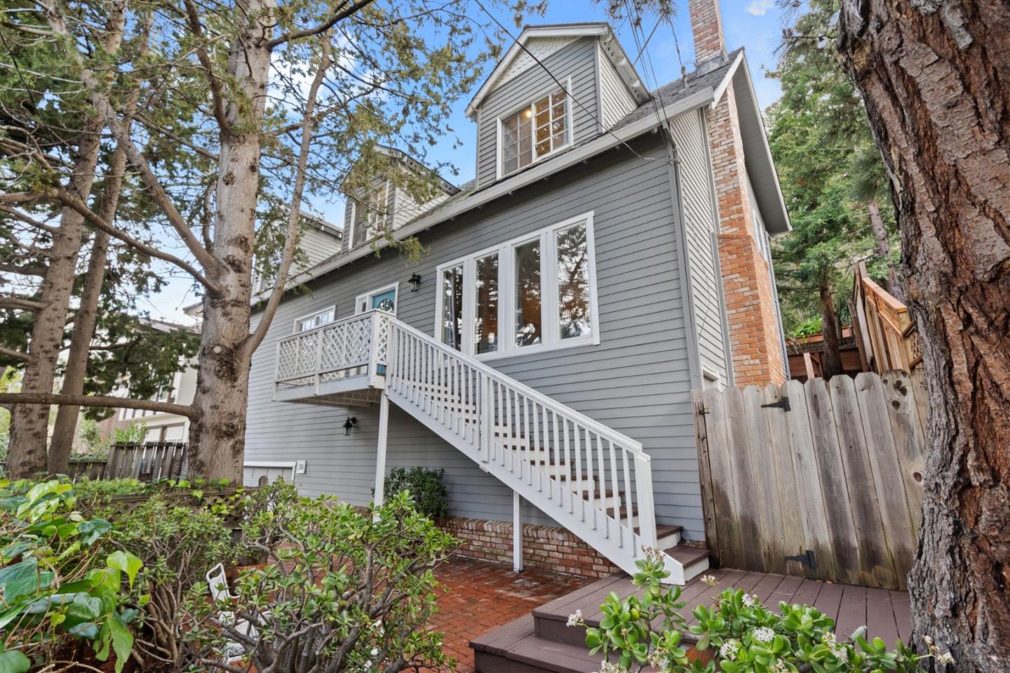 38 Roslyn Avenue