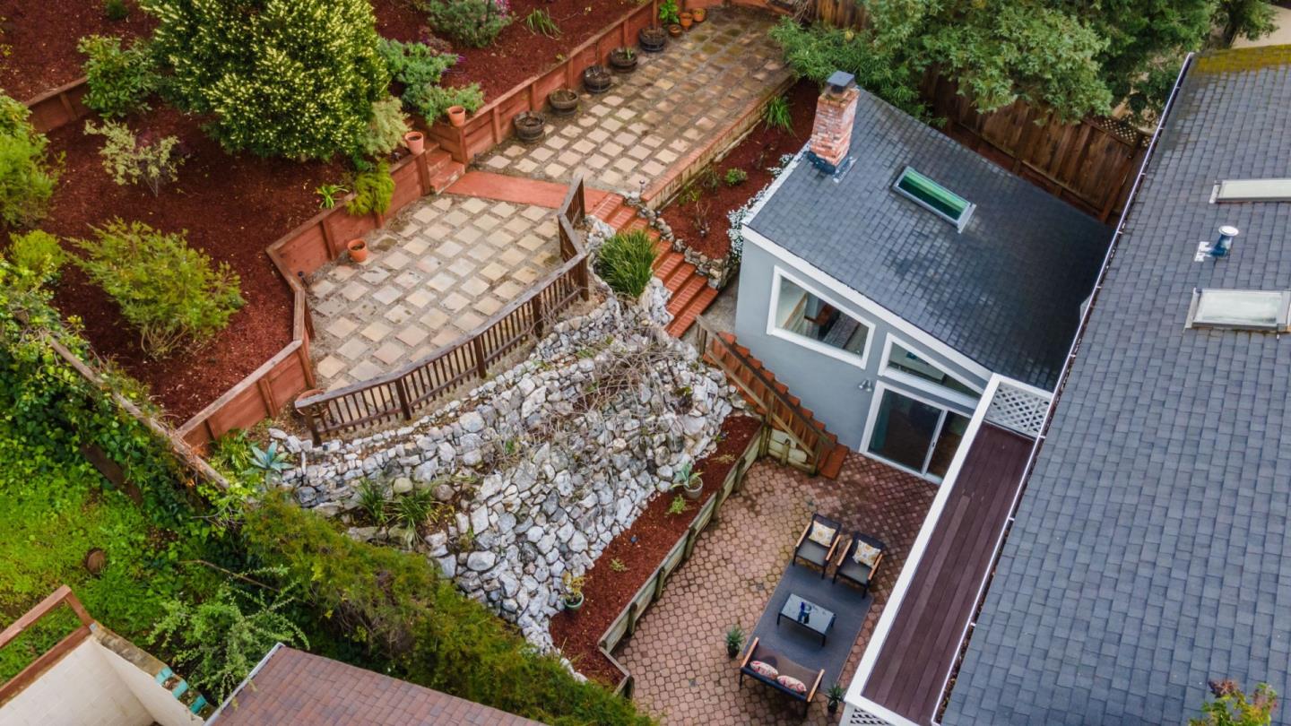 38 Roslyn Avenue