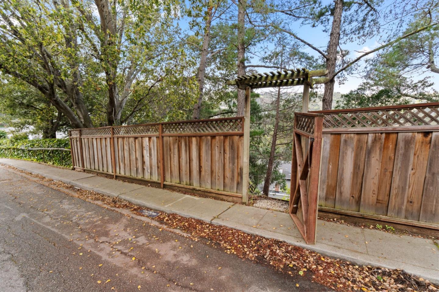 38 Roslyn Avenue