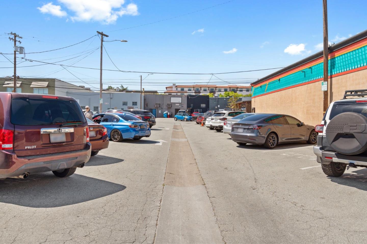 648 El Camino Real