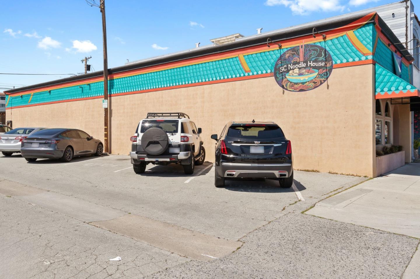 648 El Camino Real