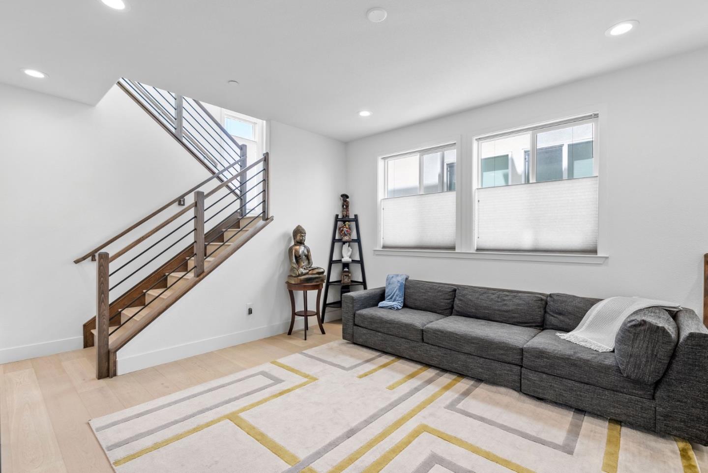 102 Crape Court
