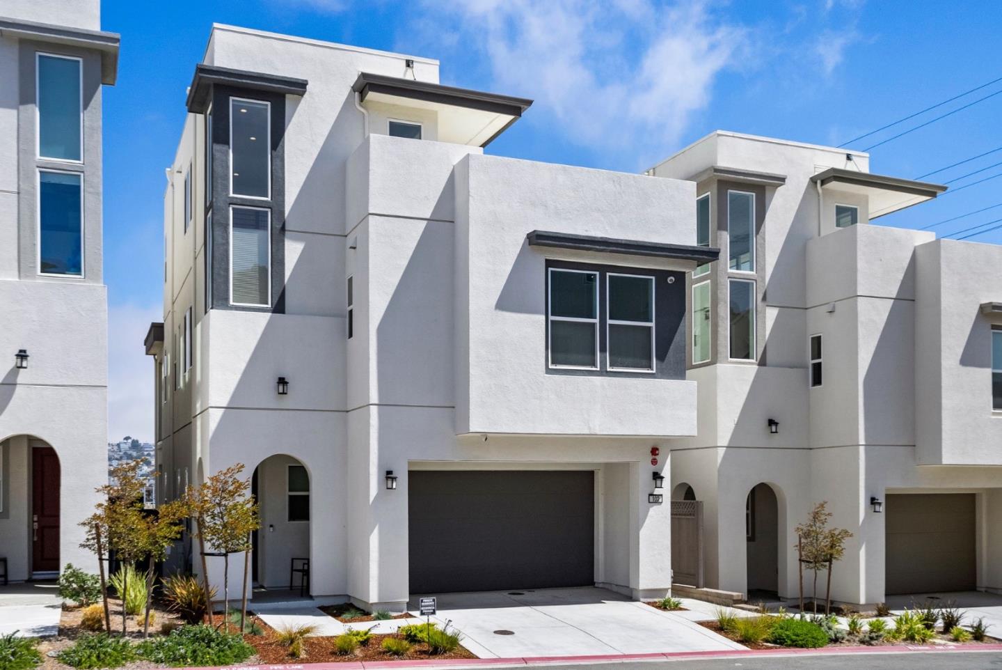 102 Crape Court