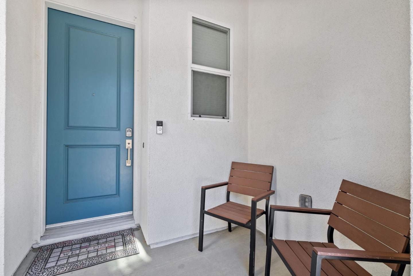 102 Crape Court