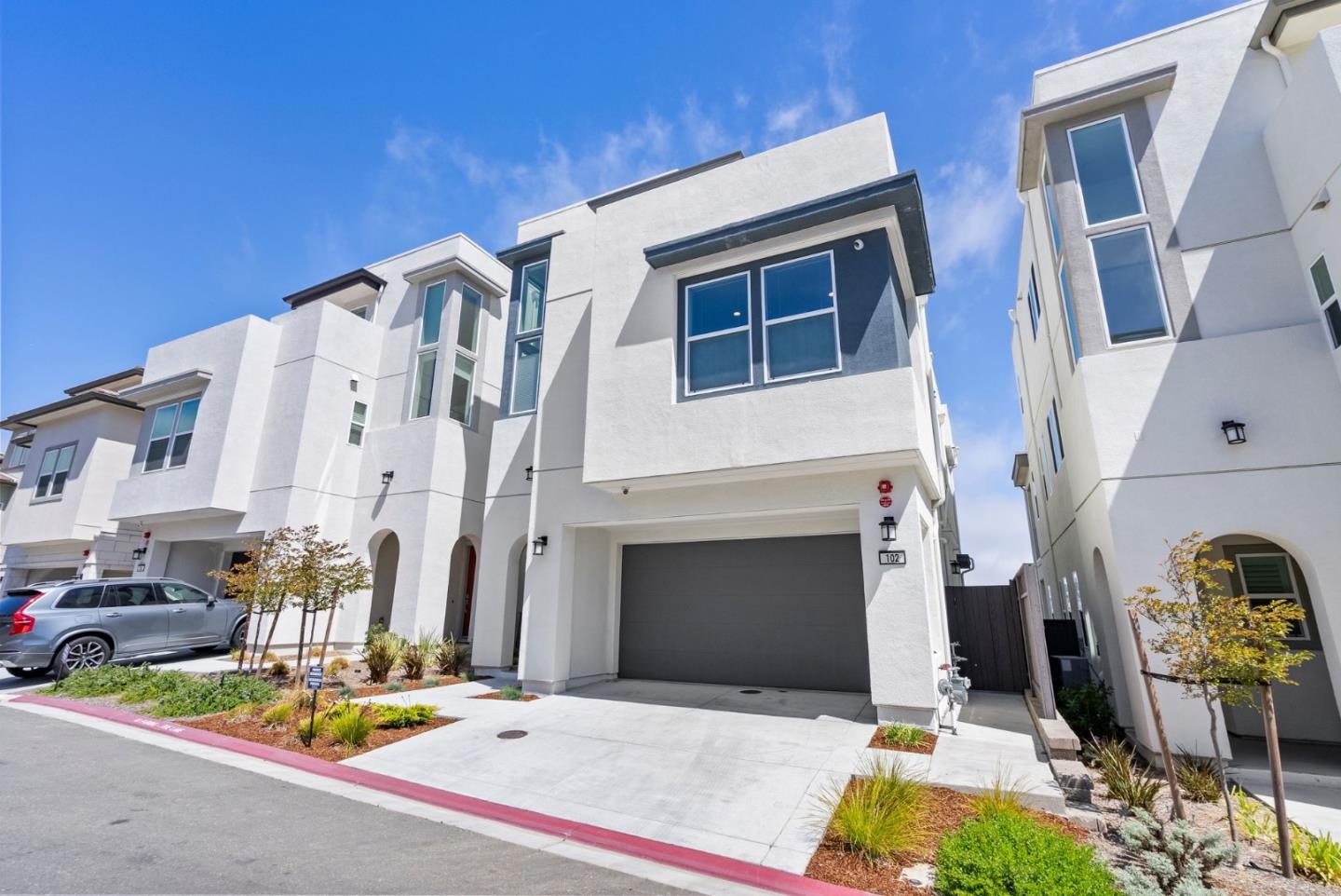 102 Crape Court